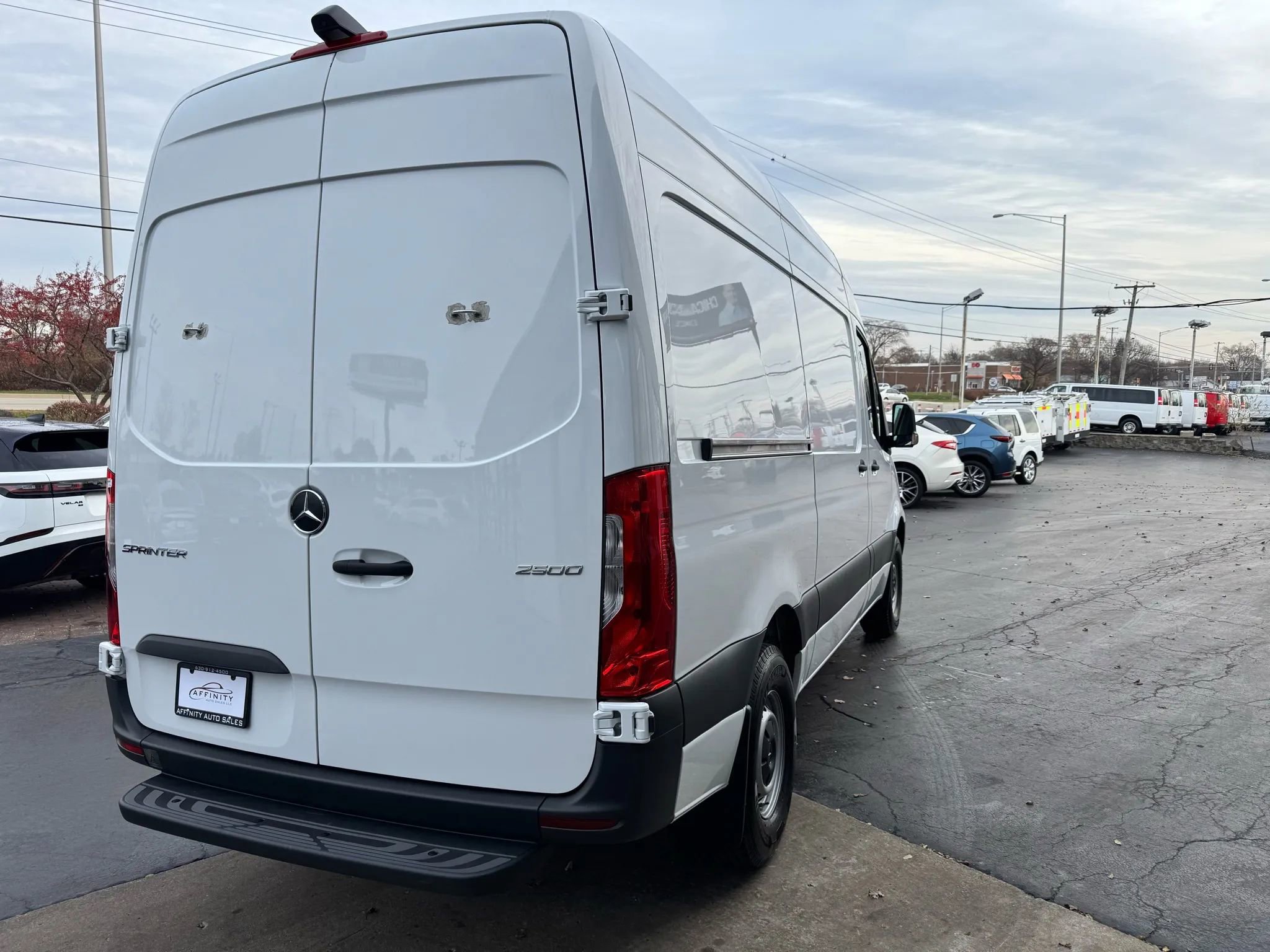 Used 2023 Mercedes-Benz Sprinter 2500 image 3