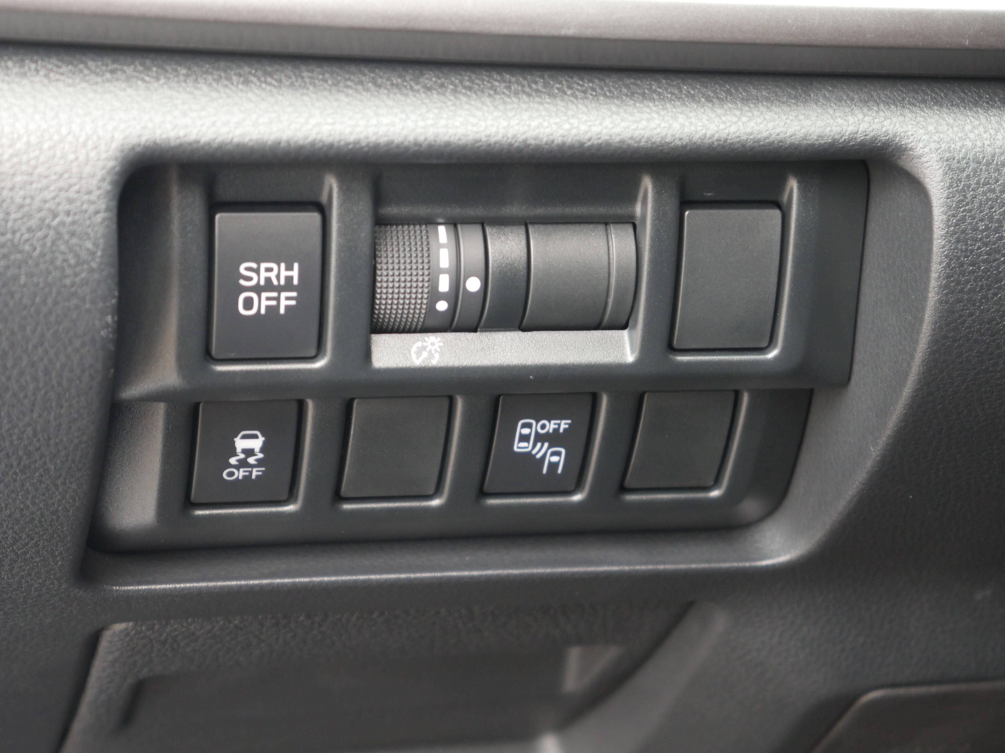Used 2019 Subaru Crosstrek 2.0i Limited w/ Moonroof Package w/Navigation AWD/4WD image 6