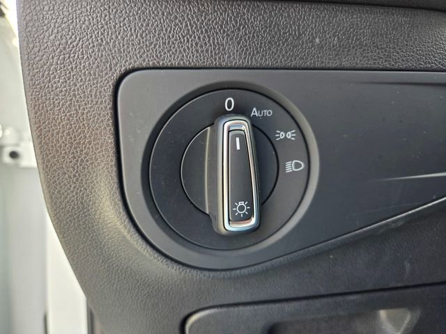 Used 2021 Volkswagen Tiguan S FWD image 21