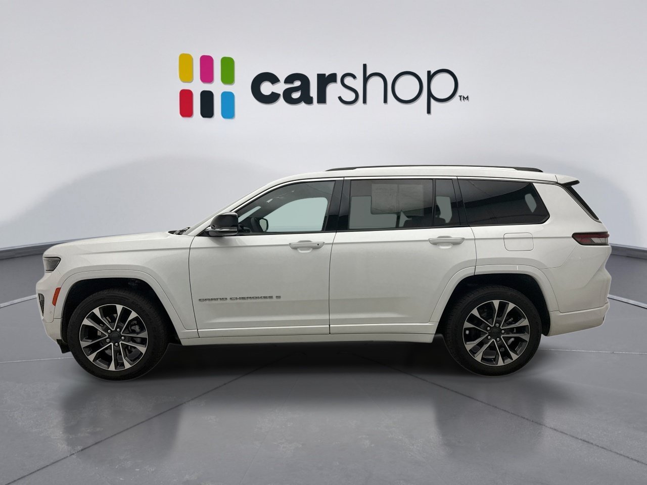 Used 2023 Jeep Grand Cherokee L Overland AWD/4WD image 2
