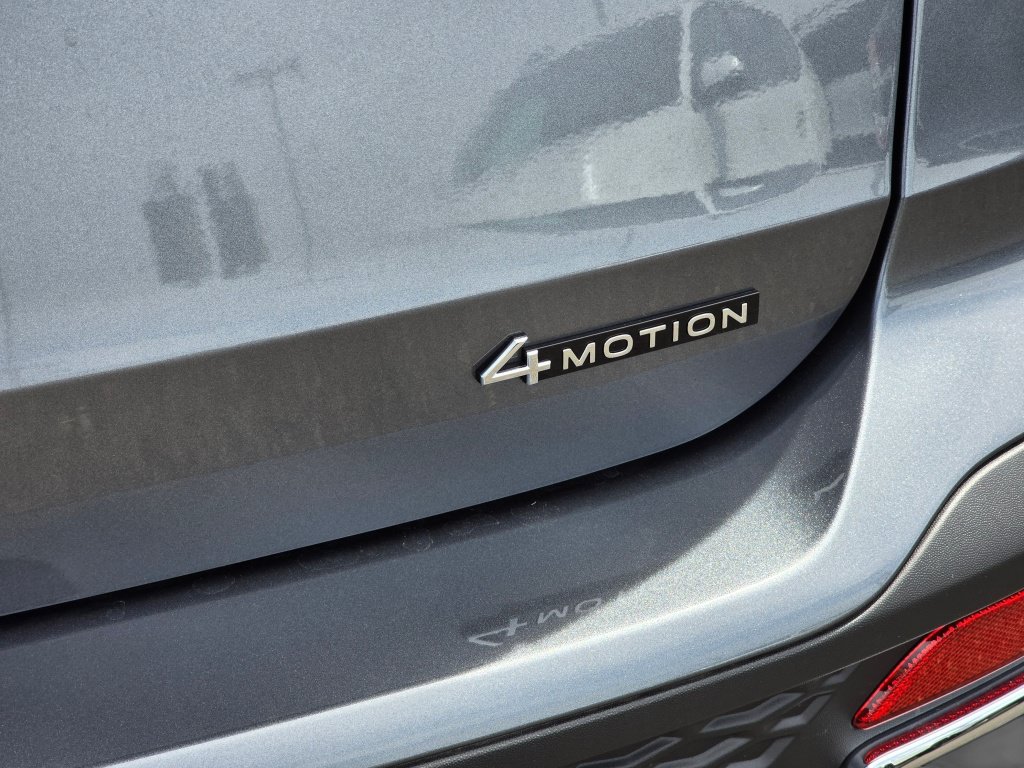 New 2026 Volkswagen Taos SE AWD/4WD image 15