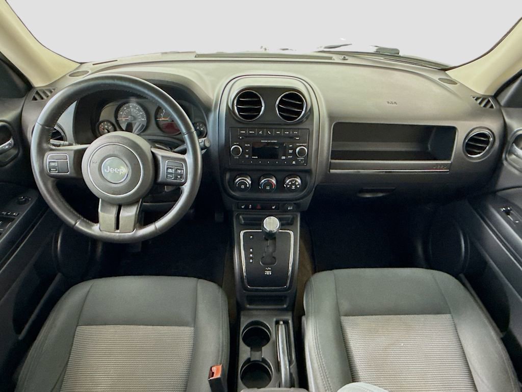 Used 2017 Jeep Patriot Latitude image 13