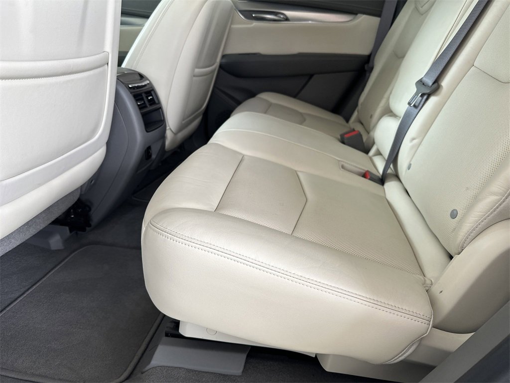 Used 2017 Cadillac XT5 Luxury w/ Driver Awareness Package image 26