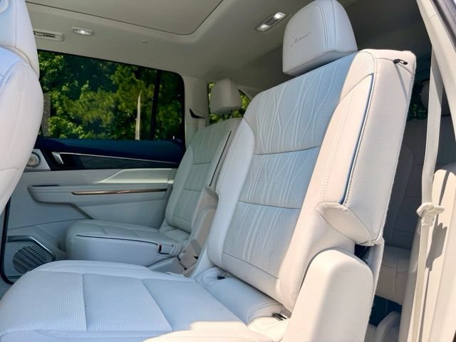 Used 2026 Buick Enclave Avenir w/ Super Cruise Package FWD image 26