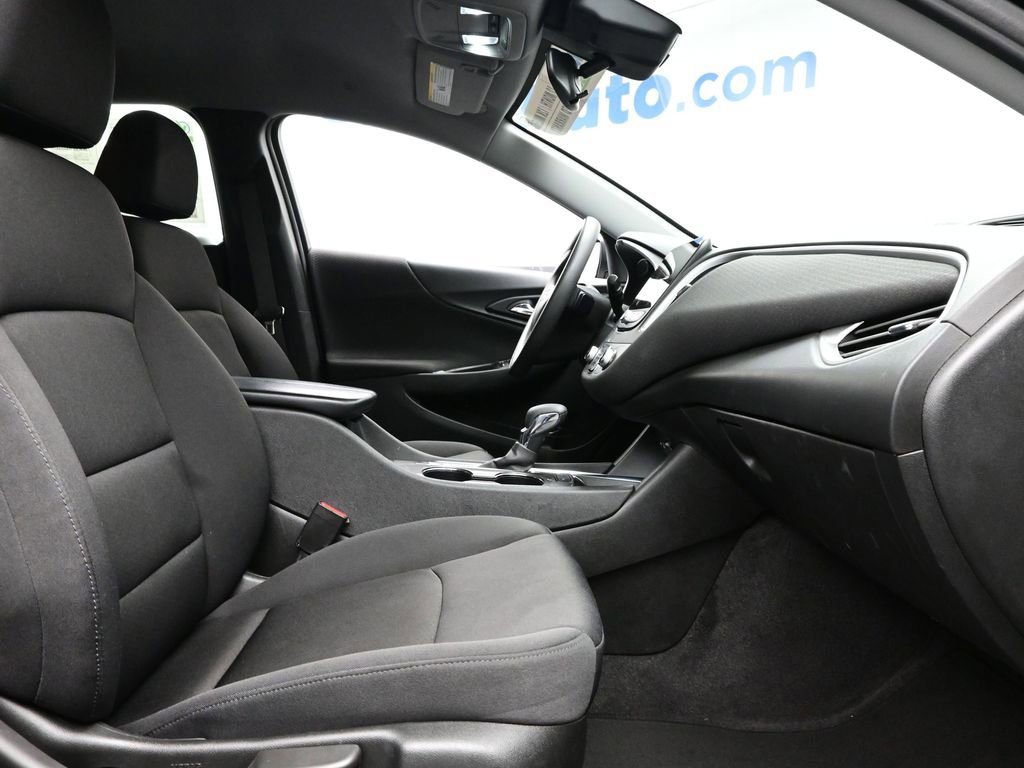 Used 2024 Chevrolet Malibu LT image 6