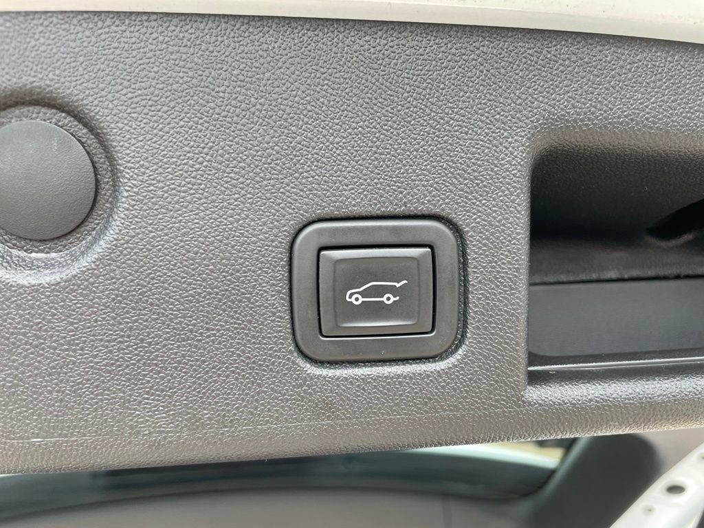 Used 2024 Chevrolet Equinox LT AWD/4WD image 30