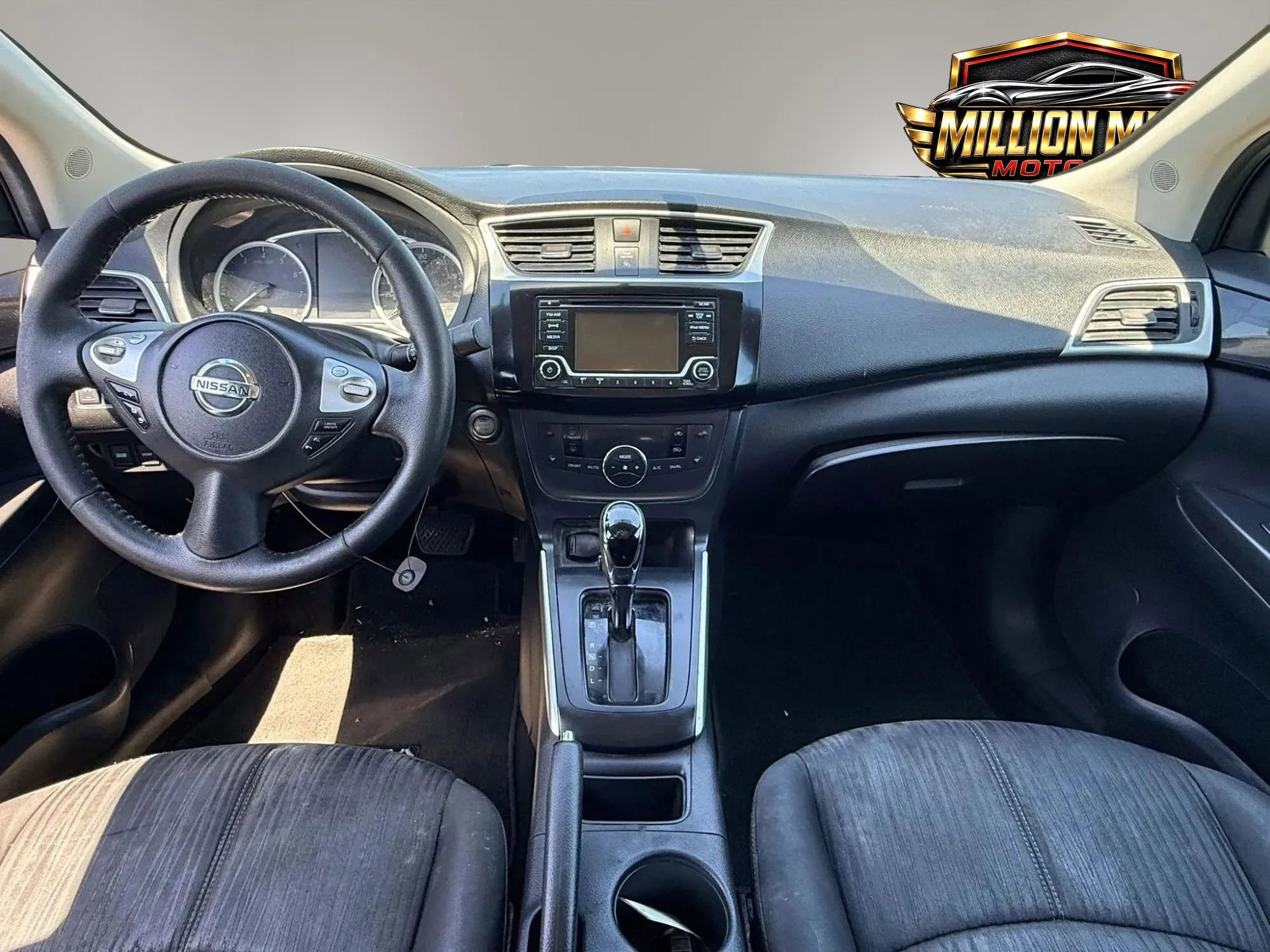 Used 2018 Nissan Sentra SV FWD image 3