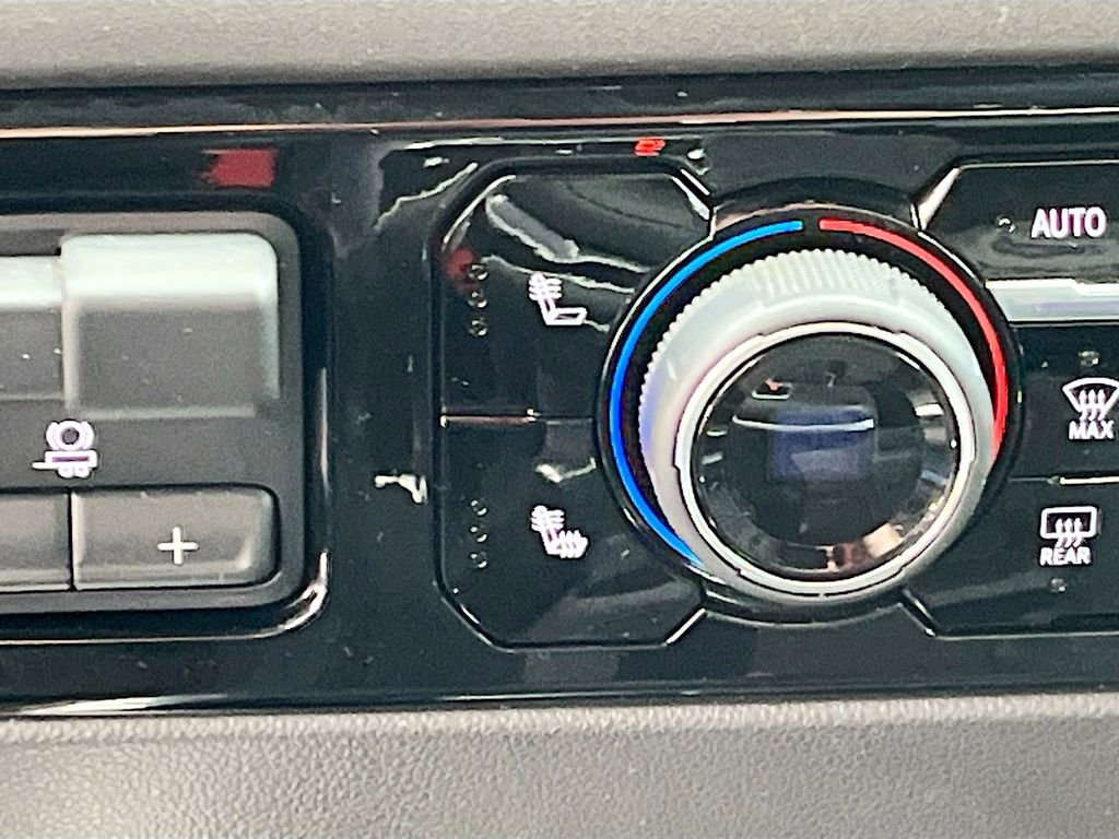 Used 2024 Chevrolet Silverado 1500 LT Trail Boss w/ Convenience Package II image 21