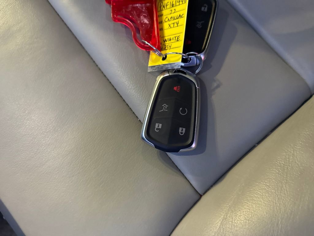 Used 2022 Cadillac XT4 Premium Luxury w/ Enhanced Visibility Package image 31