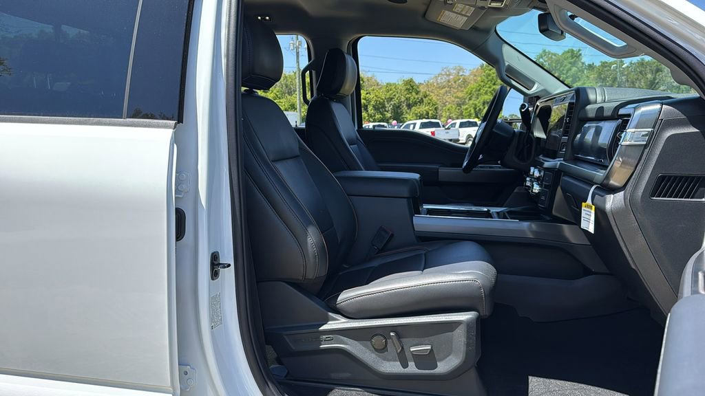 New 2025 Ford F350 Lariat w/ Lariat Ultimate Package image 13