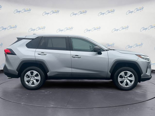 Used 2024 Toyota RAV4 LE FWD image 6