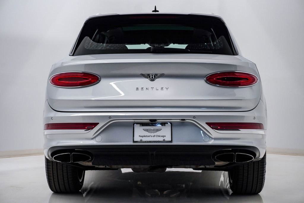 Used 2022 Bentley Bentayga AWD/4WD image 8