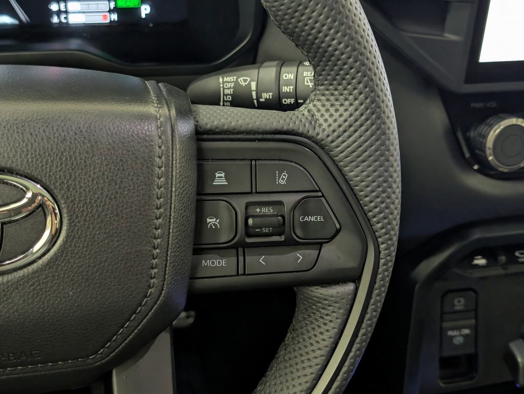 Used 2025 Toyota Sequoia TRD Pro AWD/4WD image 19