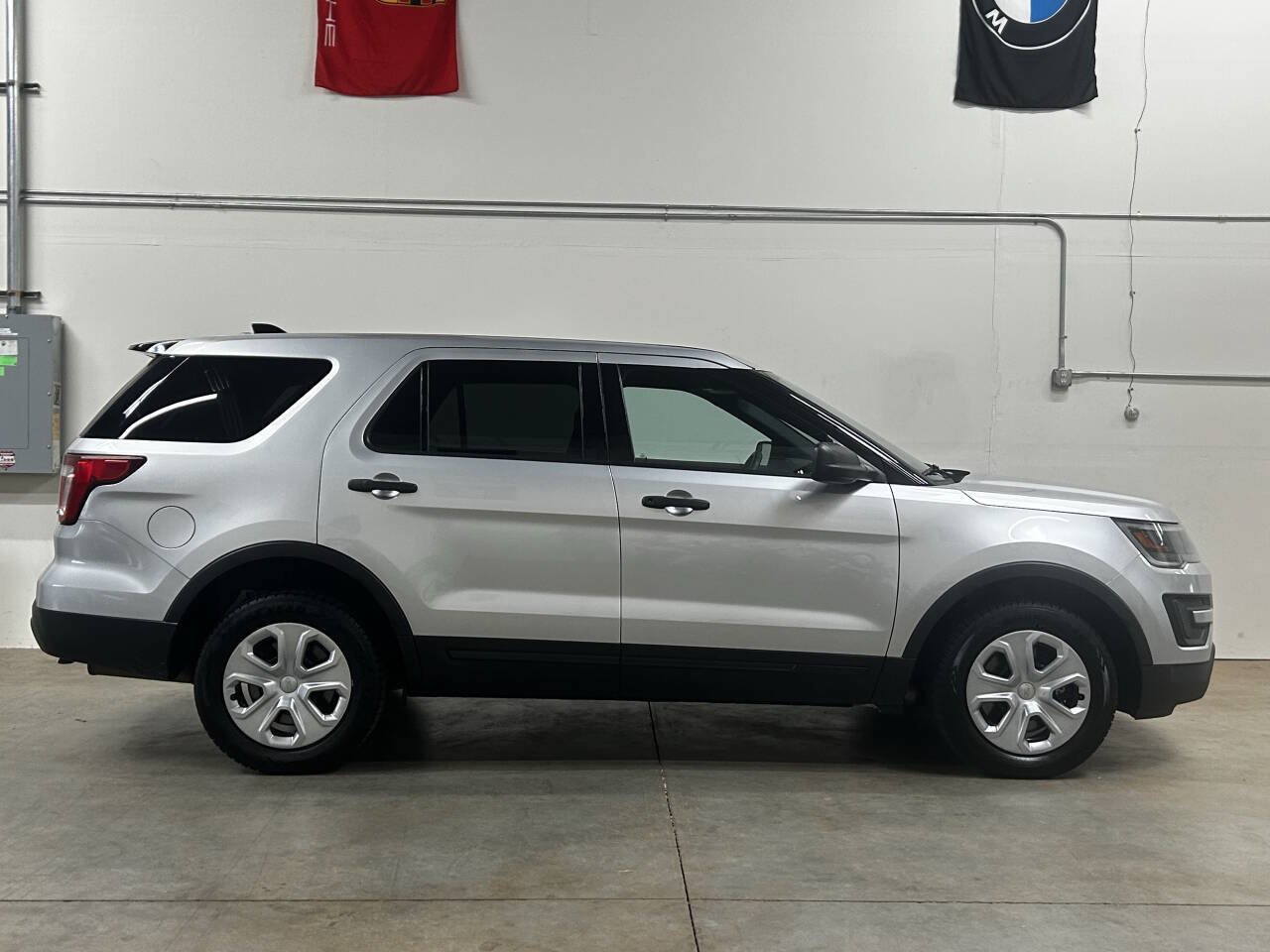 Used 2017 Ford Explorer 4WD Police Interceptor w/ Ready For The Road Package image 2