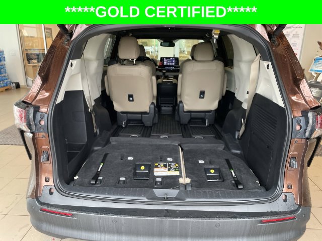 Certified 2022 Toyota Sienna XLE FWD image 33