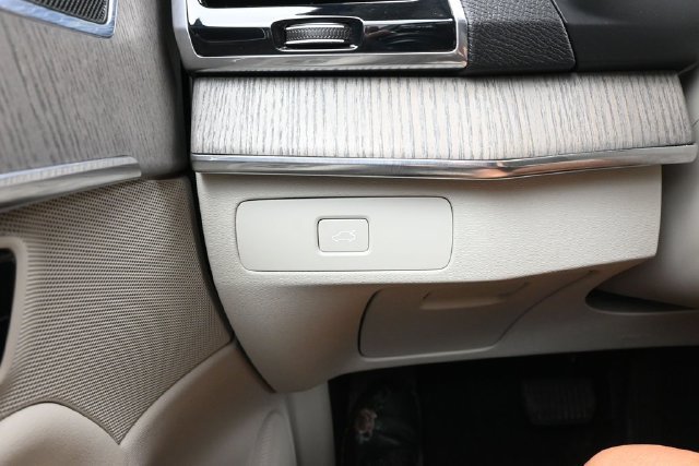 Used 2024 Volvo XC90 B5 Plus w/ Protection Package AWD/4WD image 27