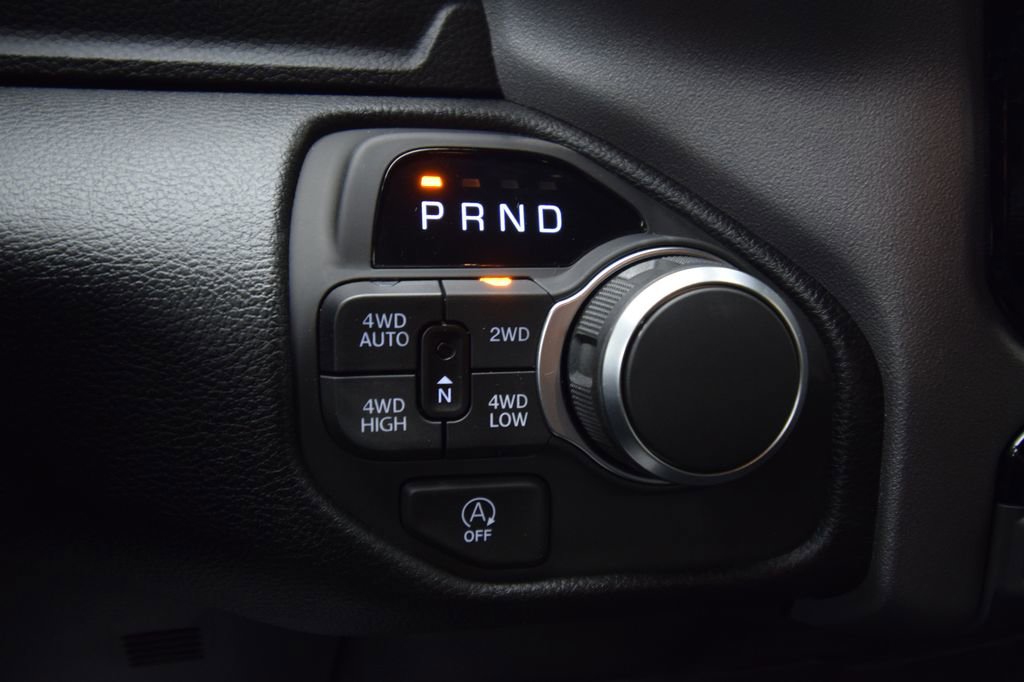 New 2026 RAM 1500 4x4 Crew Cab image 23