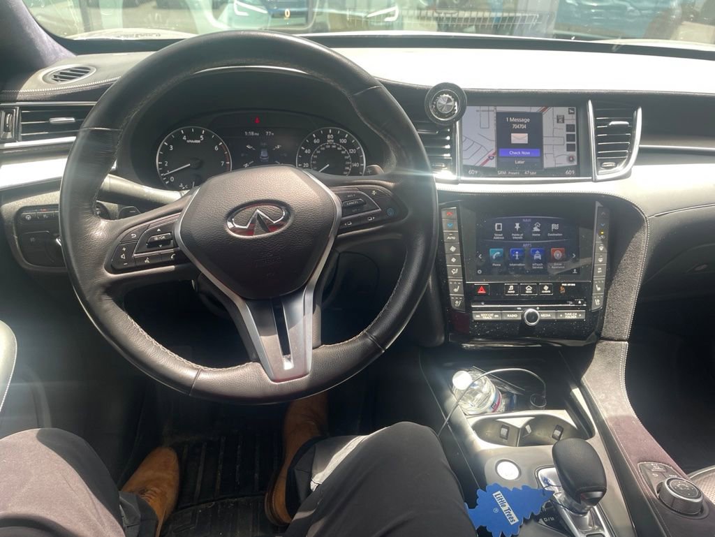 Used 2019 INFINITI QX50 Essential w/ Sensory Package AWD/4WD image 14
