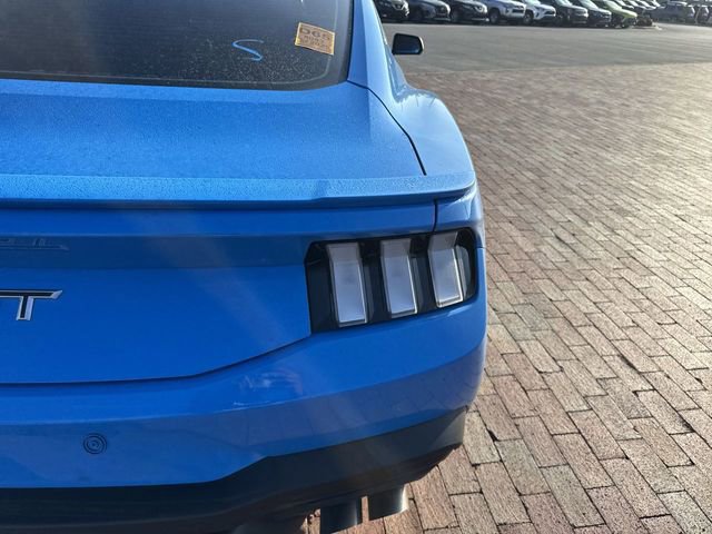 Used 2025 Ford Mustang GT RWD image 11