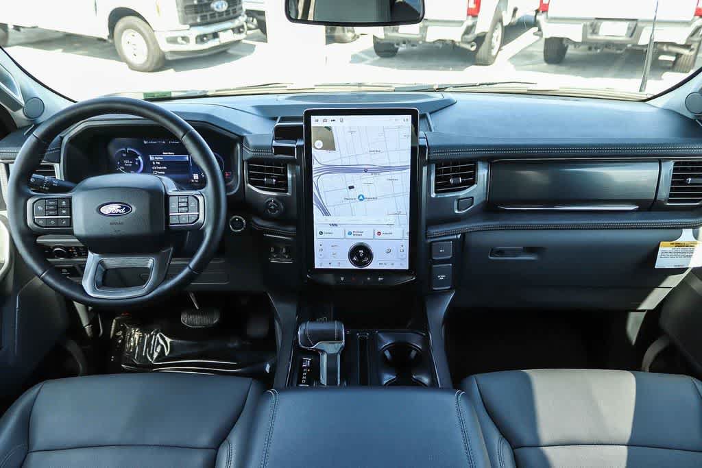 Used 2025 Ford F150 Lightning Flash AWD/4WD image 12