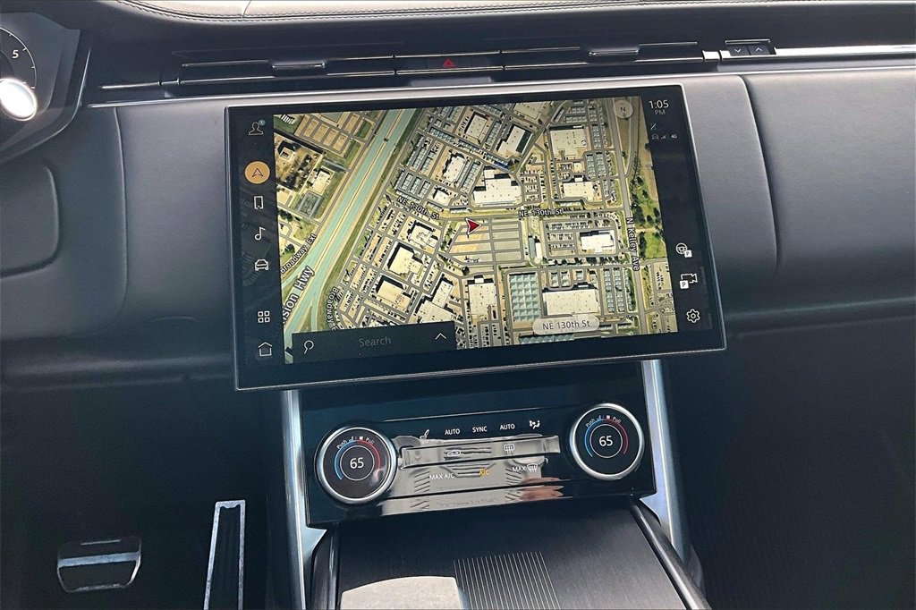 Used 2023 Land Rover Range Rover First Edition image 6