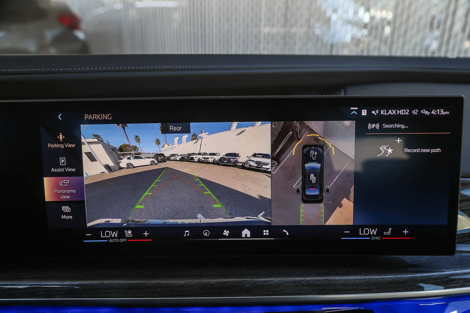 Used 2026 BMW 750e xDrive w/ Premium Package image 20