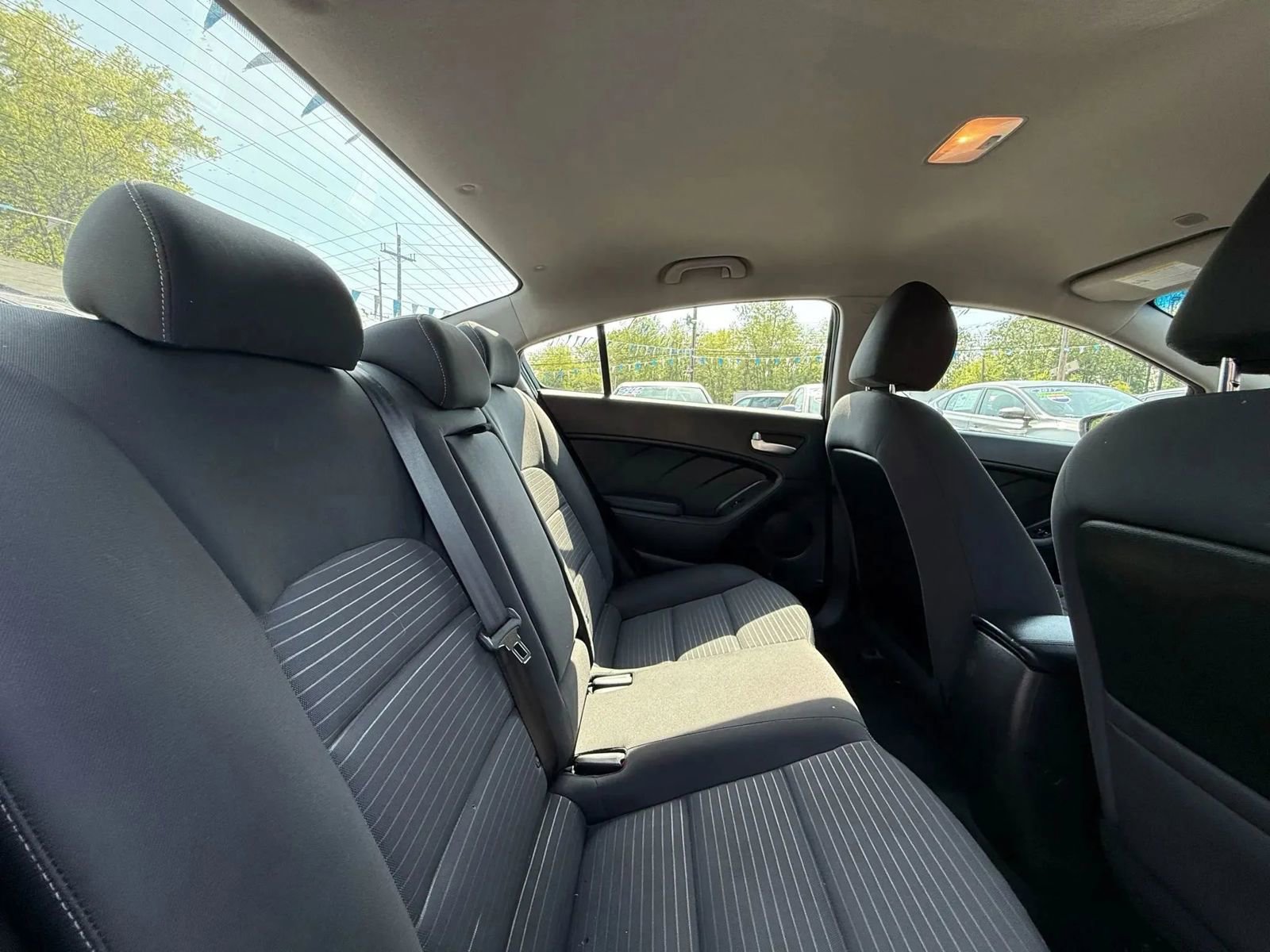 Used 2017 Kia Forte LX w/ LX Popular Package image 39