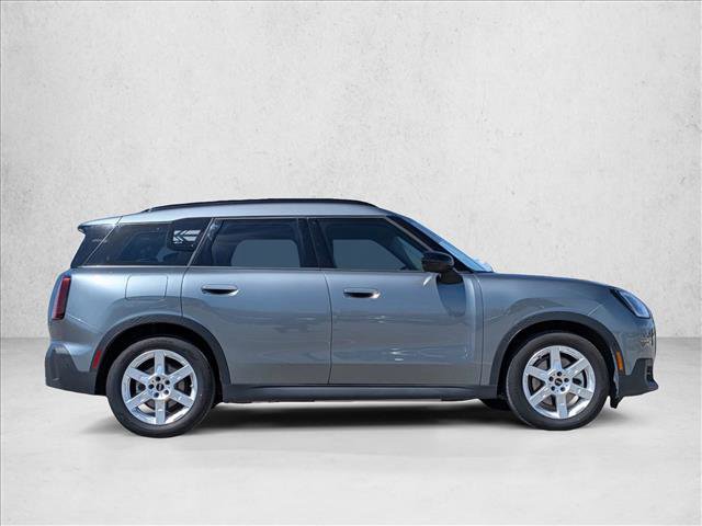 Used 2025 MINI Cooper Countryman SE image 4