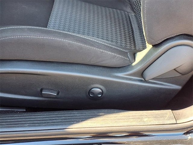 Used 2022 Dodge Challenger GT image 23