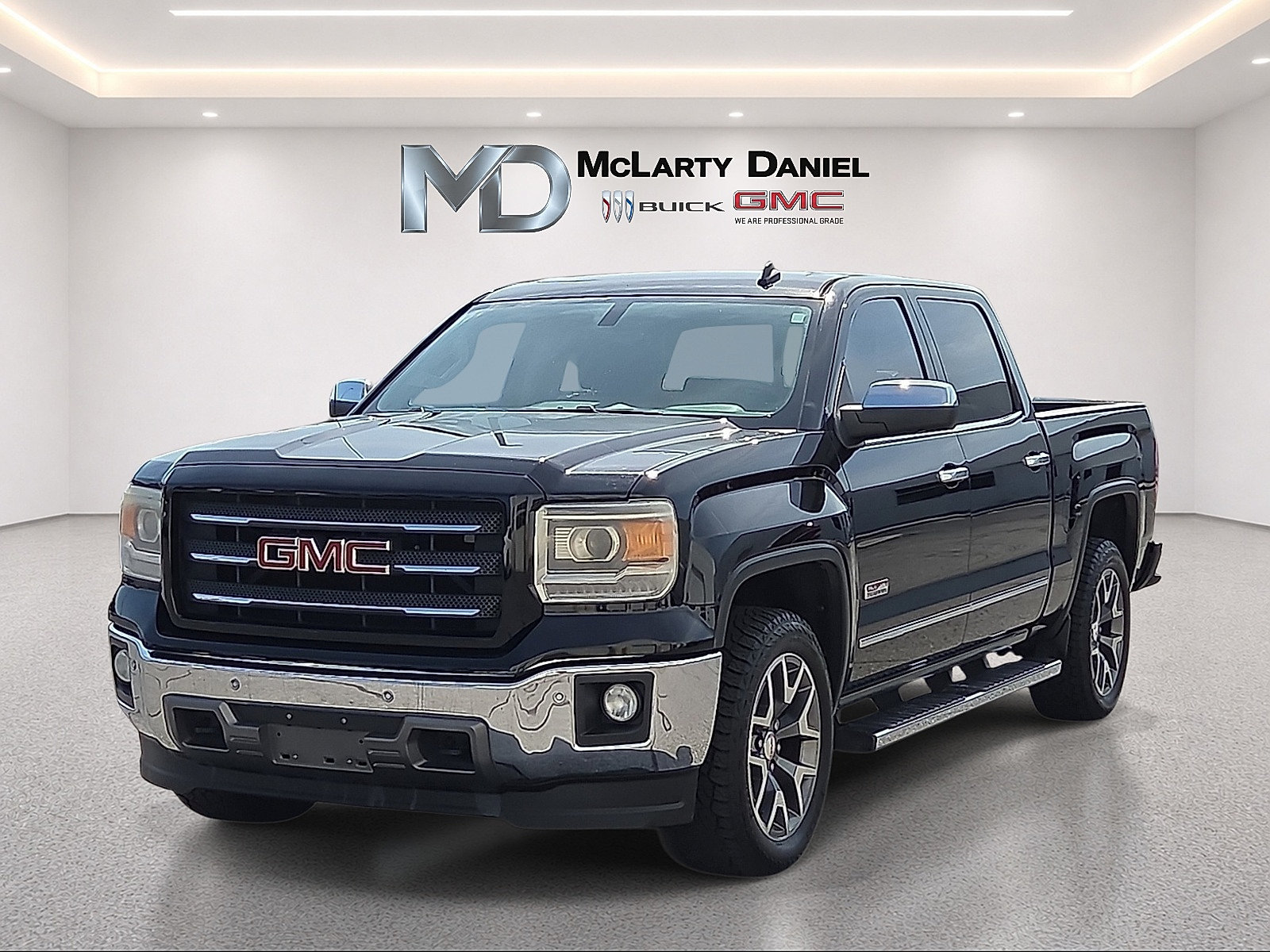 Certified 2014 GMC Sierra 1500 SLT w/ All-Terrain Package AWD/4WD image 3