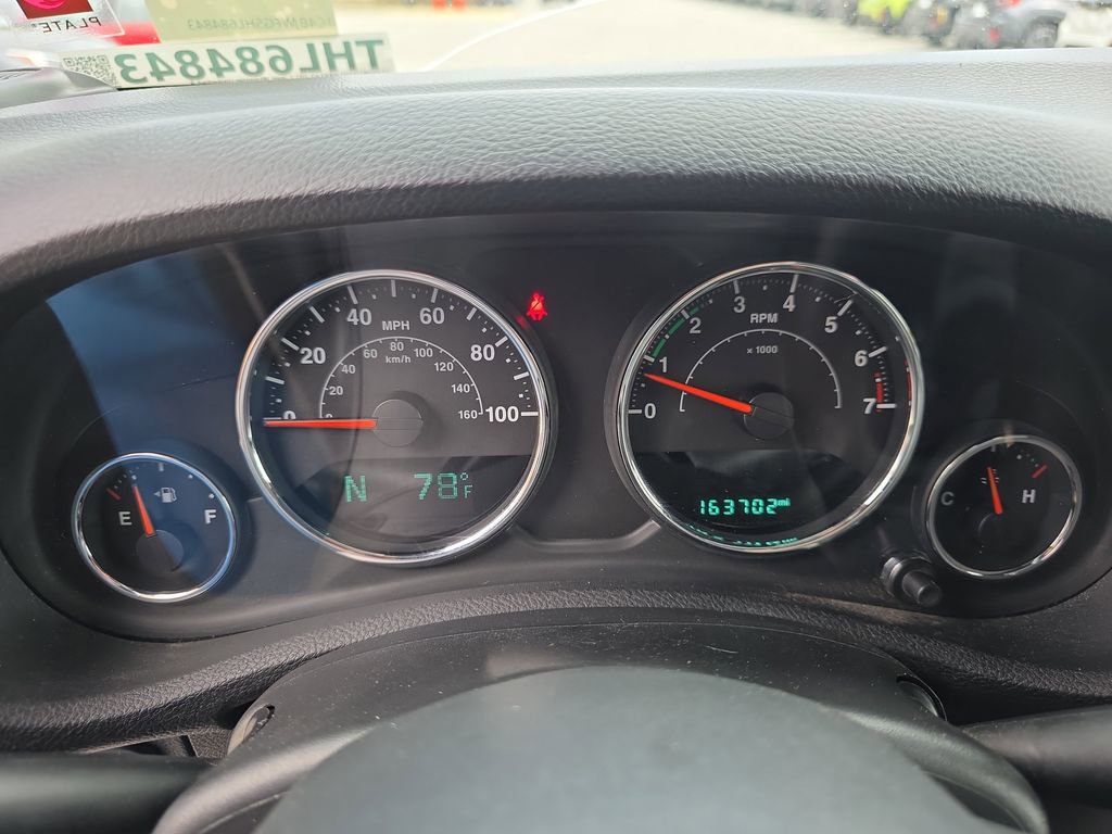 Used 2017 Jeep Wrangler Unlimited Rubicon w/ Connectivity Group image 33