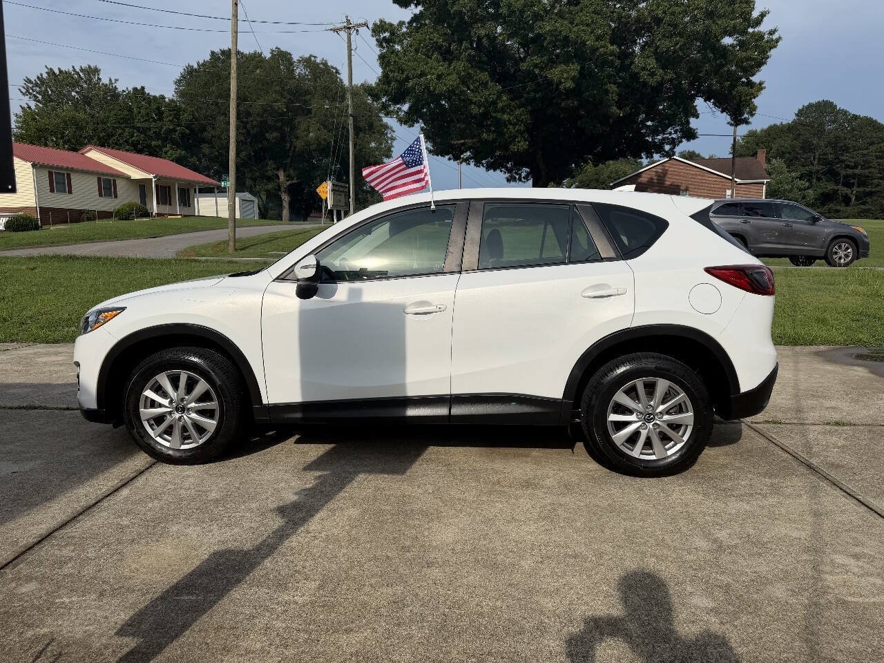 Used 2016 MAZDA CX-5 Sport FWD image 3