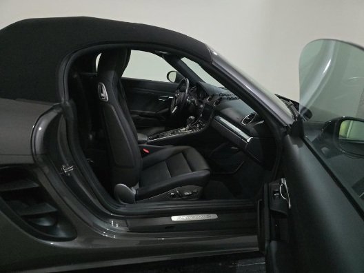 Used 2022 Porsche 718 Boxster S w/ Premium Package image 5