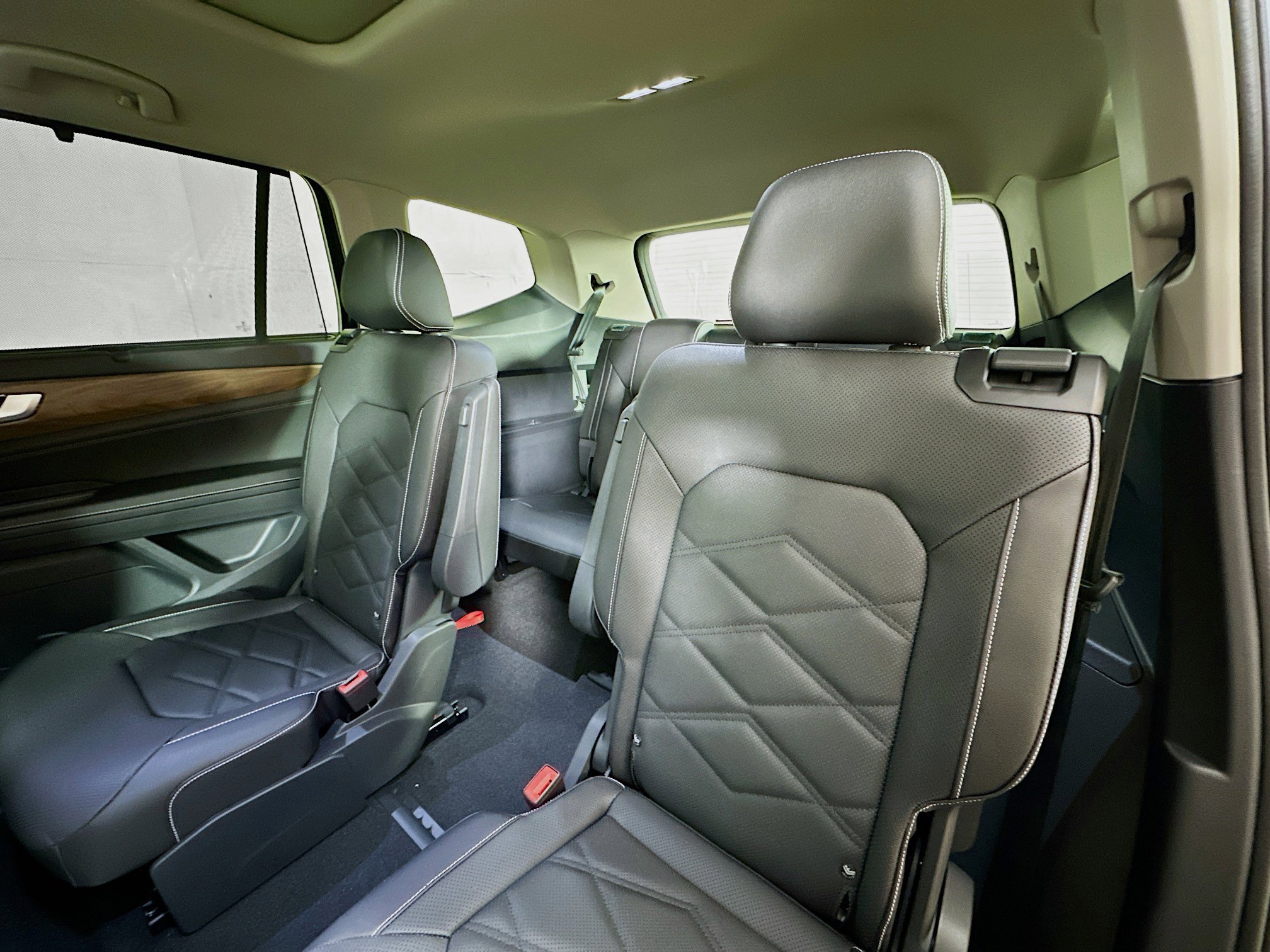 New 2026 Volkswagen Atlas SE image 23