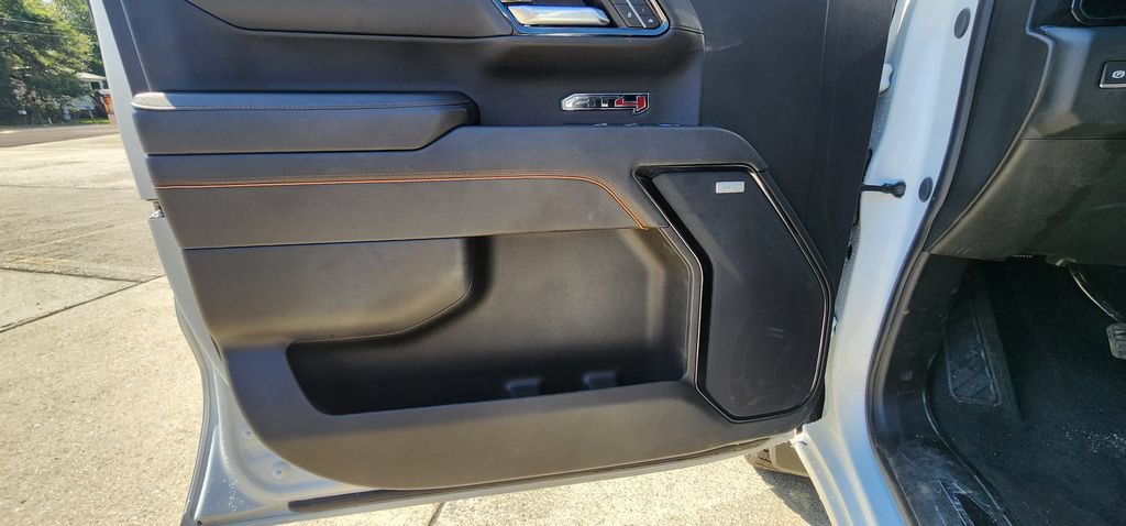 Used 2025 GMC Sierra 1500 AT4 AWD/4WD image 10