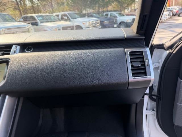 Used 2017 Land Rover Range Rover Sport SE AWD/4WD image 39
