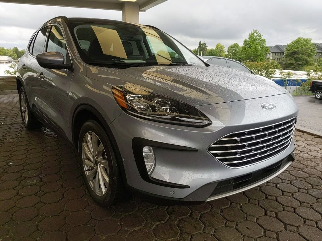 Used 2022 Ford Escape Titanium w/ Titanium Elite Package AWD/4WD image 4