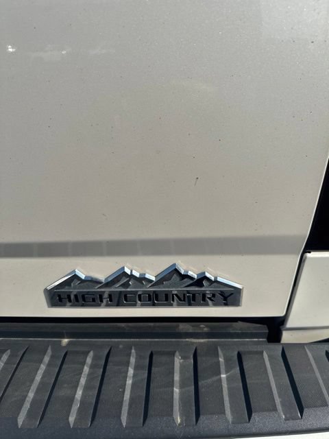 Used 2014 Chevrolet Silverado 1500 High Country w/ High Country Premium Package AWD/4WD image 5