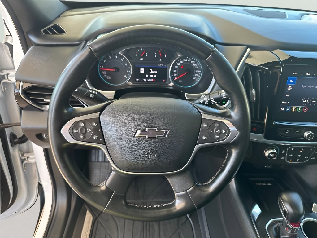 Used 2023 Chevrolet Traverse RS w/ LPO, Floor Liner Package AWD/4WD image 19