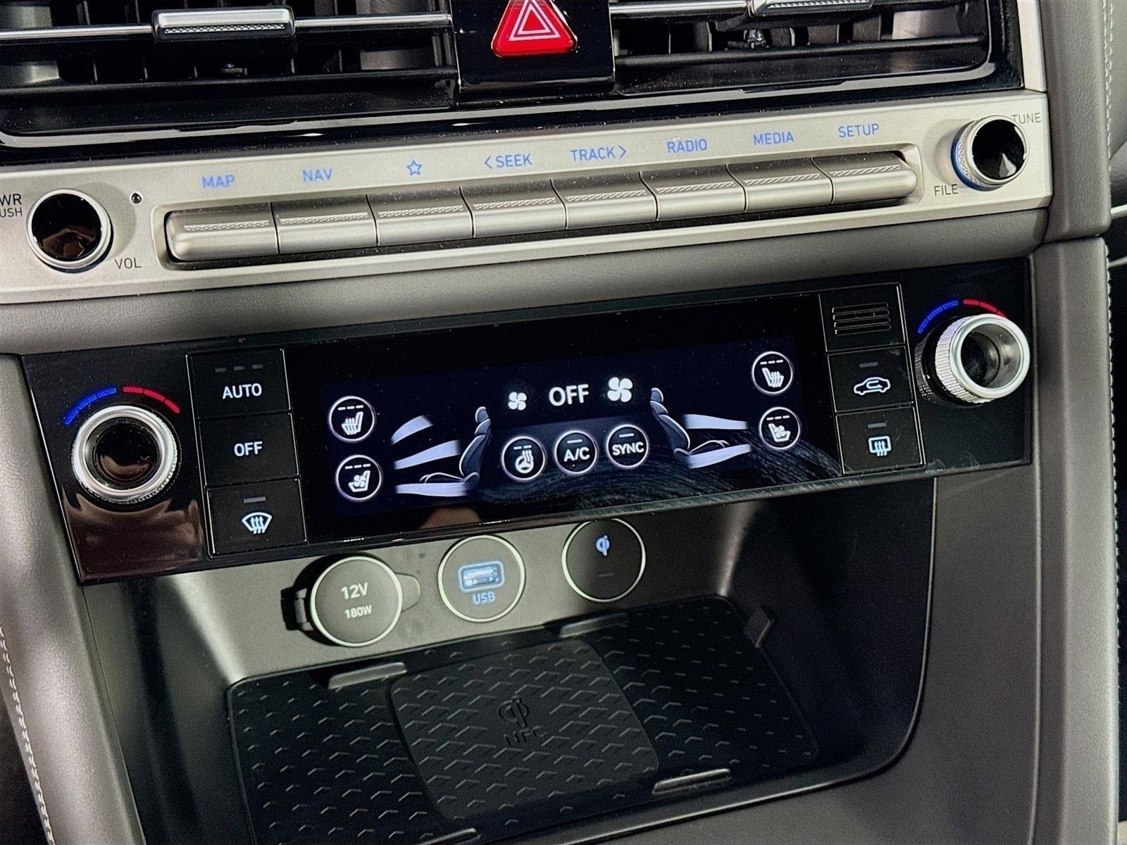 Certified 2025 Genesis G70 3.3T Advanced w/ Sport Prestige Package image 18