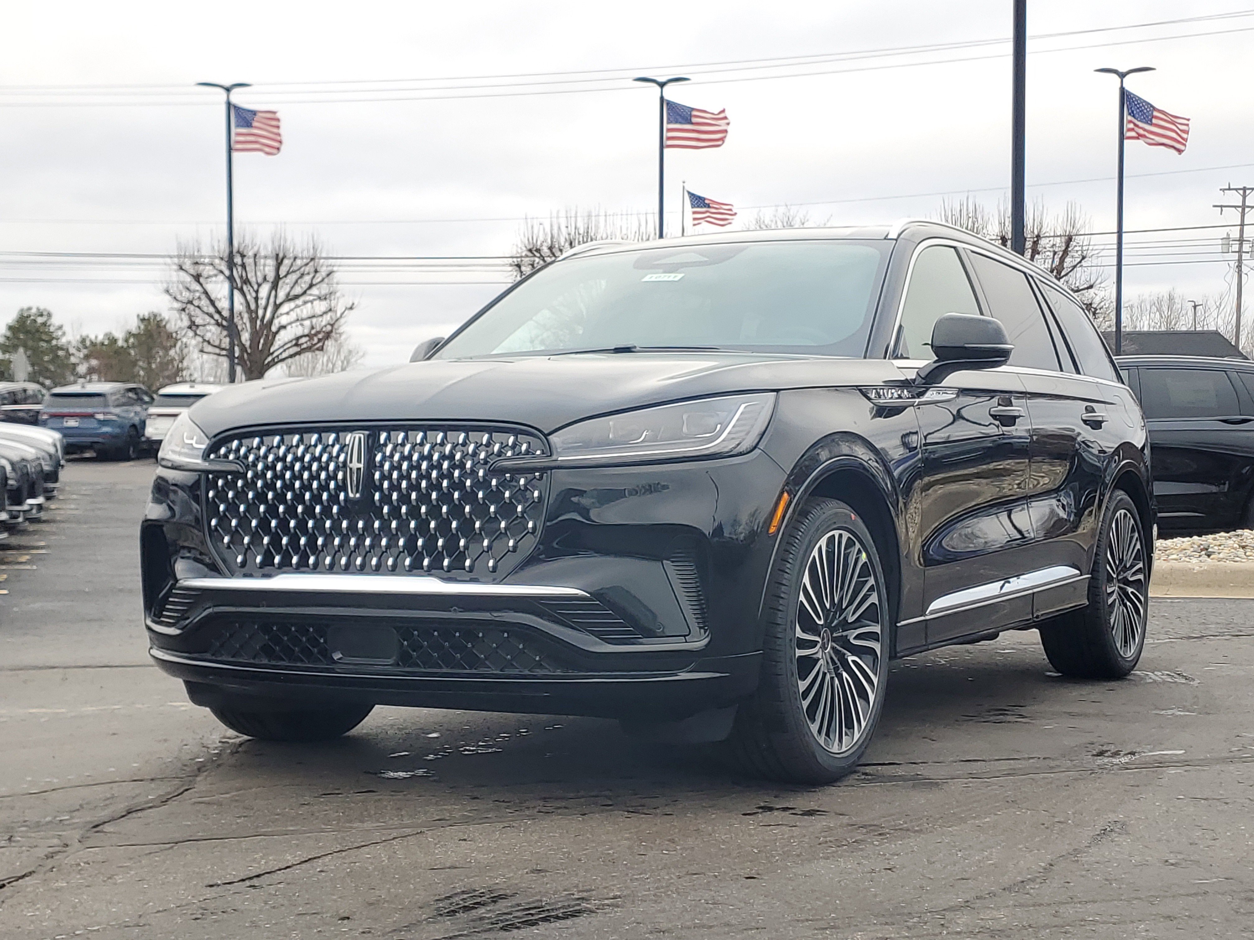 New 2026 Lincoln Aviator Black Label w/ Dynamic Handling Package image 2