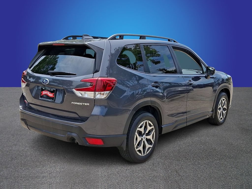 Used 2023 Subaru Forester Premium AWD/4WD image 4