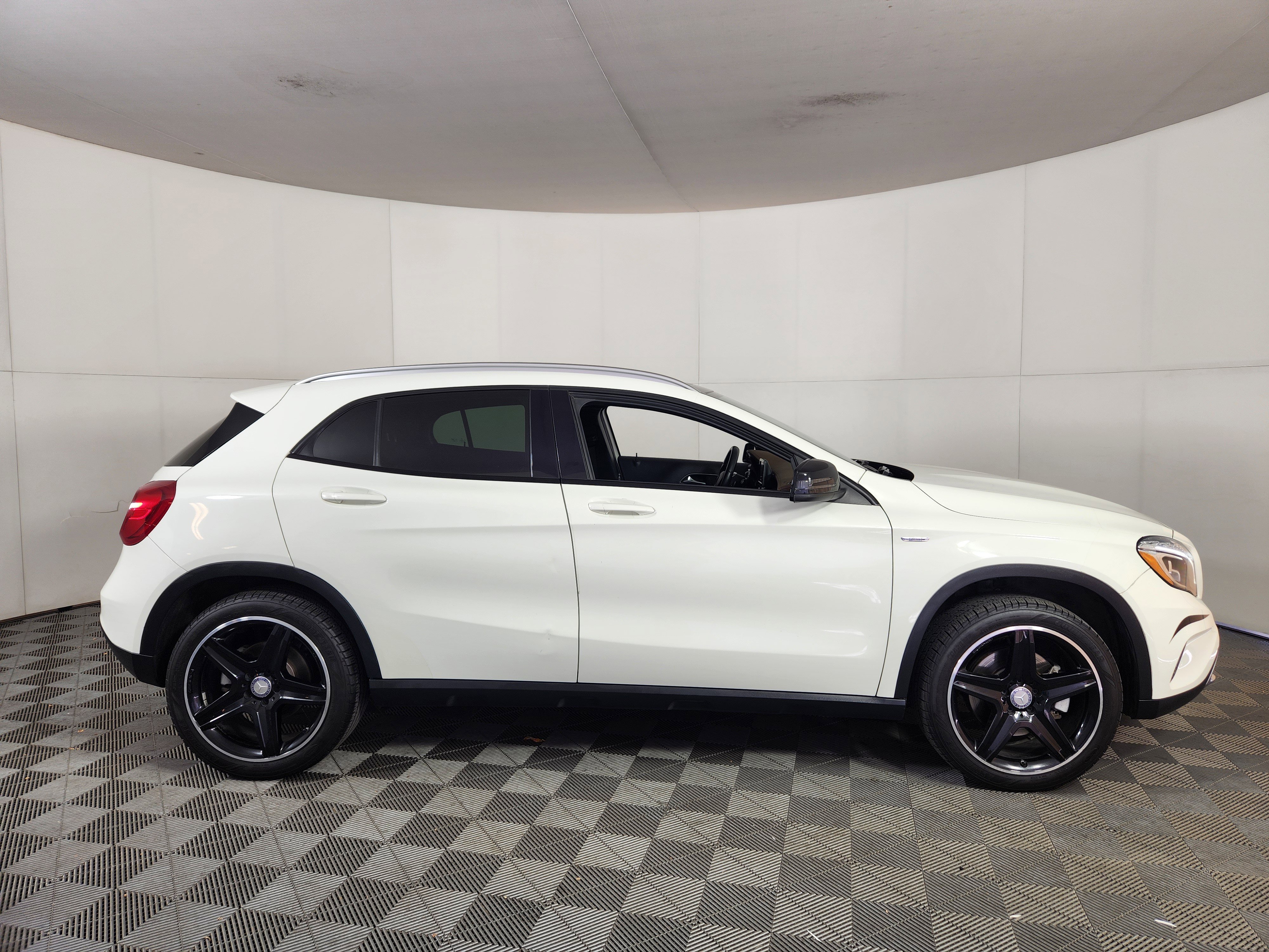 Used 2015 Mercedes-Benz GLA 250 GLA 250 image 8