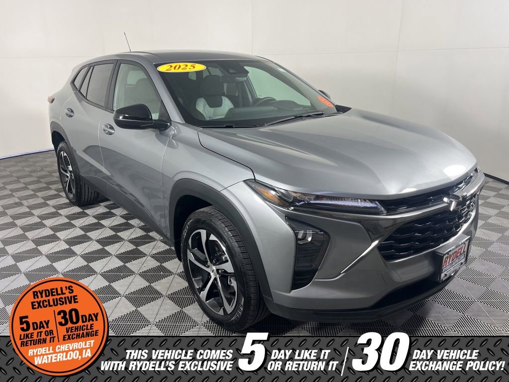 Certified 2025 Chevrolet Trax RS w/ Driver Confidence Package