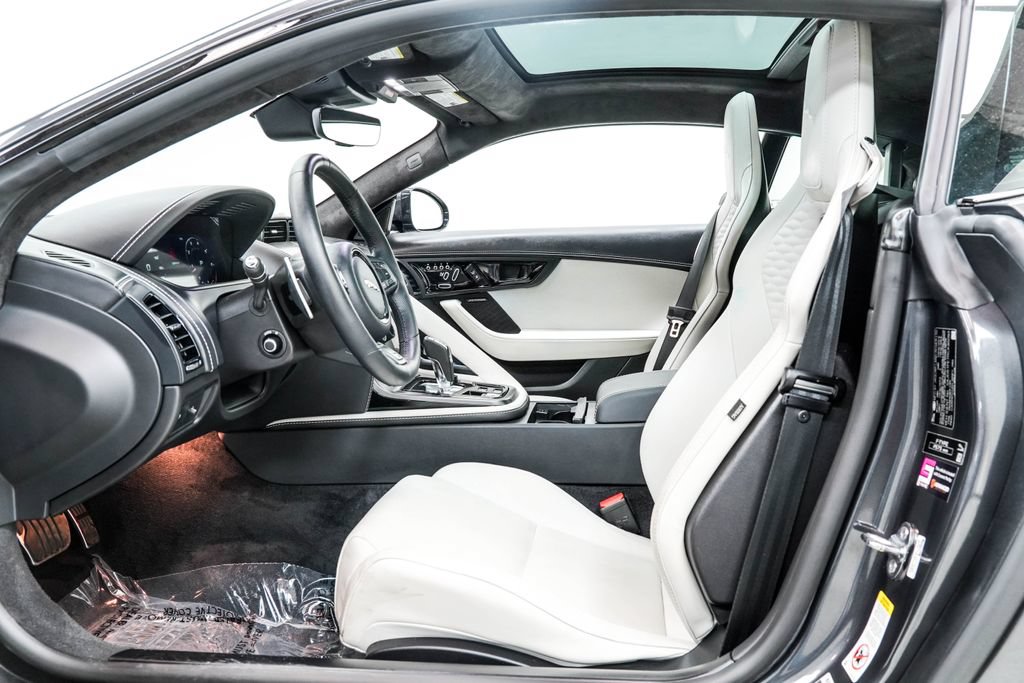 Used 2024 Jaguar F-TYPE R AWD/4WD image 17