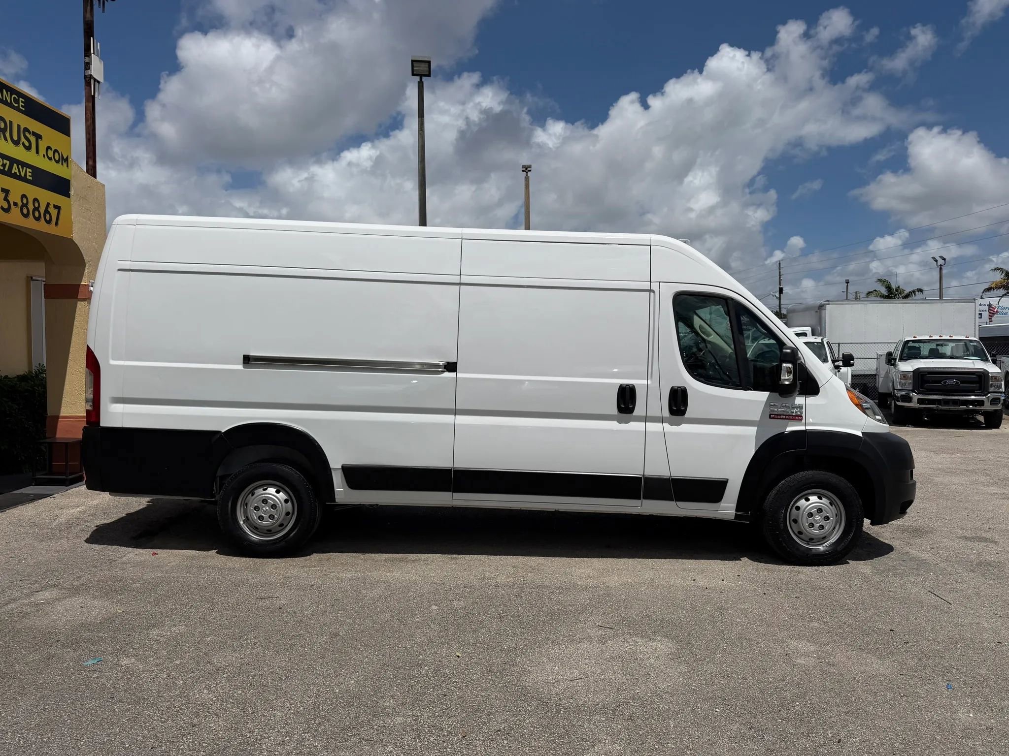 Used 2022 RAM ProMaster 3500 w/ Premium Convenience Group (A) FWD image 8
