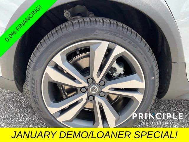 New 2026 Volvo V60 B5 Cross Country Plus w/ Protection Package Premier image 12