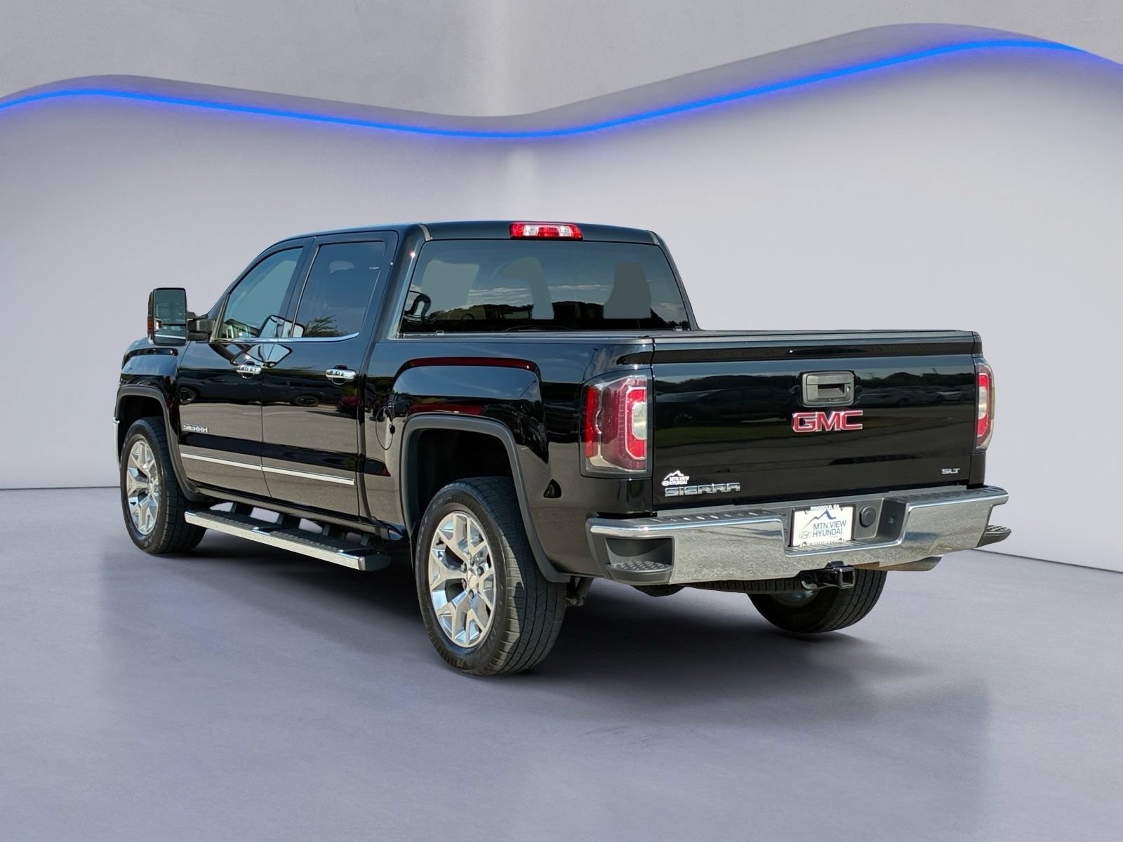 Used 2018 GMC Sierra 1500 SLT w/ SLT Premium Package RWD image 6