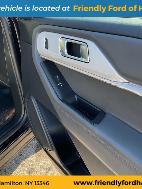 Used 2025 Ford Explorer Active w/ Active Comfort Package AWD/4WD image 49