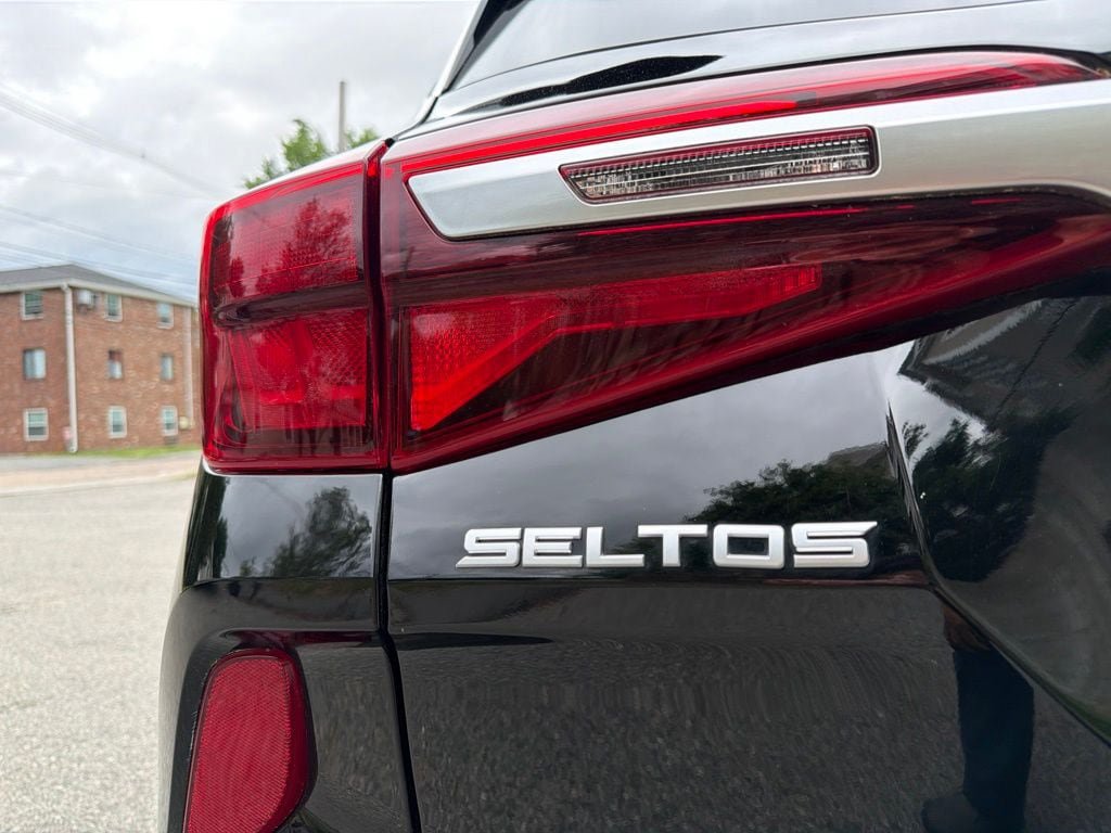 Certified 2023 Kia Seltos LX AWD/4WD image 10
